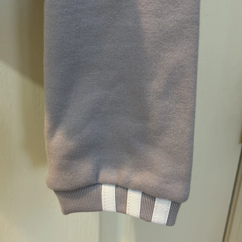 Adidas woman’s xs cropped hoodie - Picture 4 of 4